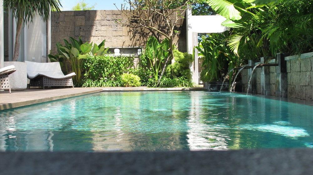 סמיניאק Hu'U Villas מראה חיצוני תמונה